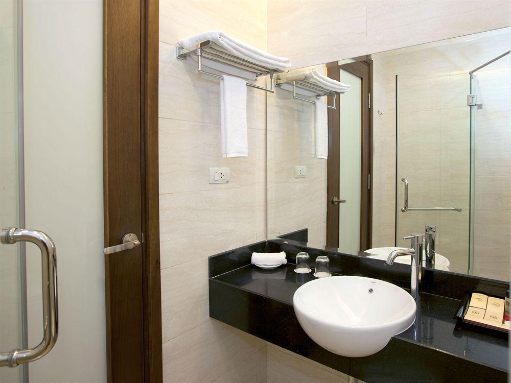 Le Carnot Hotel Hanoi Kültér fotó